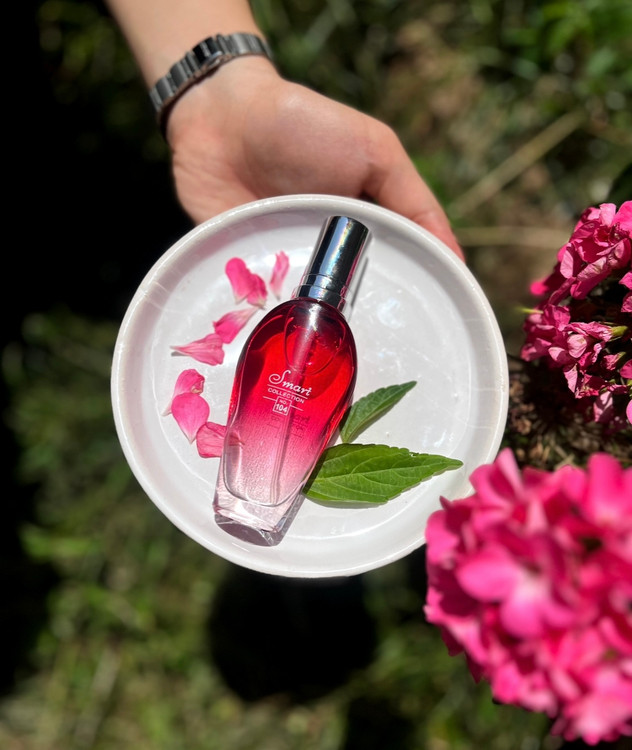 ادکلن اسکادا