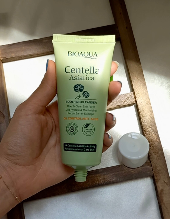 فوم شستشو سنتلا Bioaqua