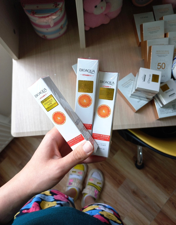 دورچشم ویتامین سی بیوآکوا