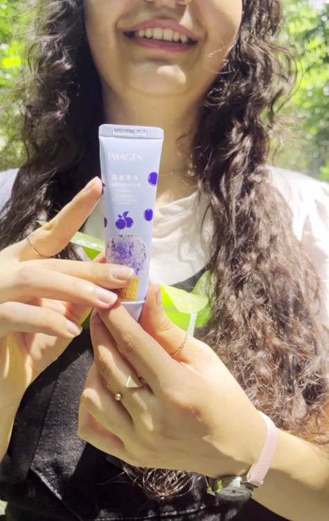 کرم مرطوب کننده شکوفه