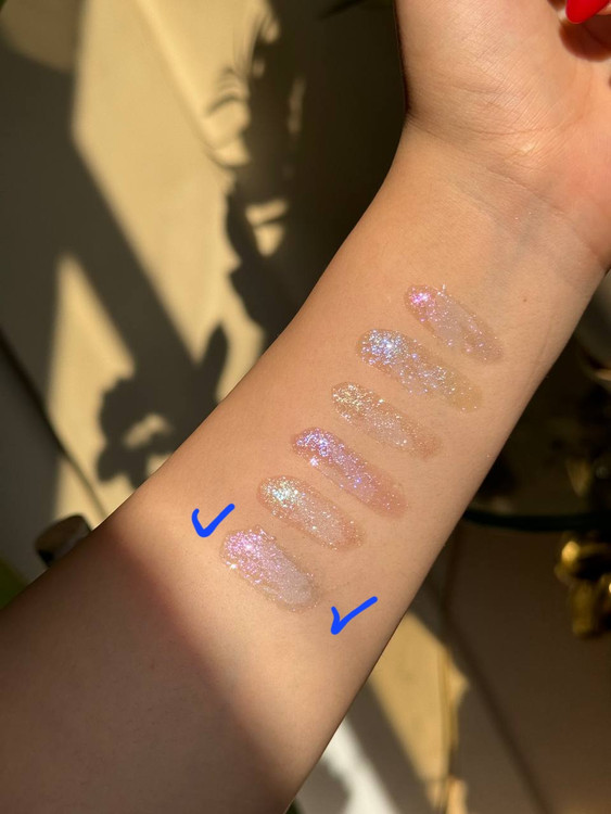 لیپ گلاس خوشرنگ