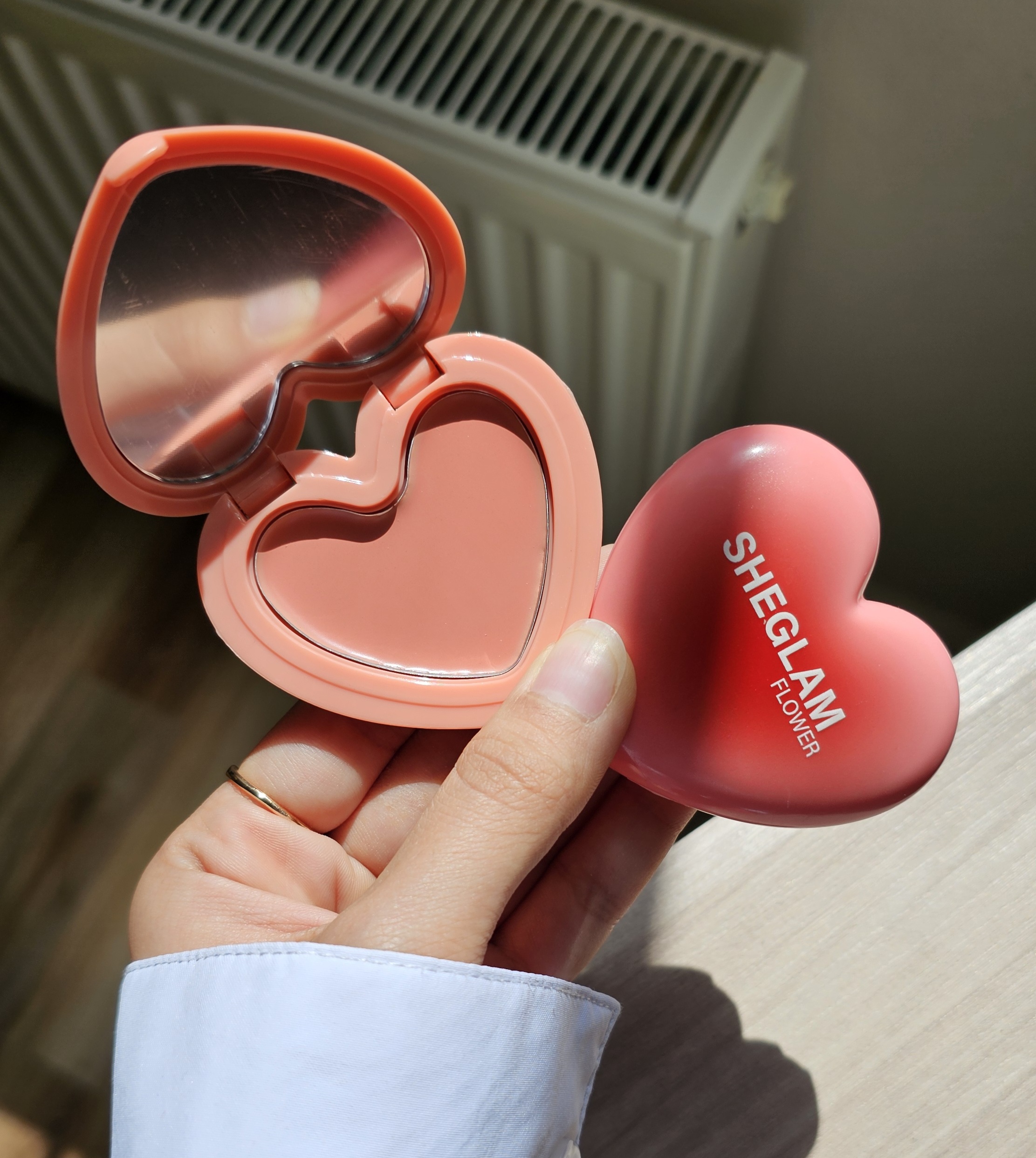 رژگونه sheglam