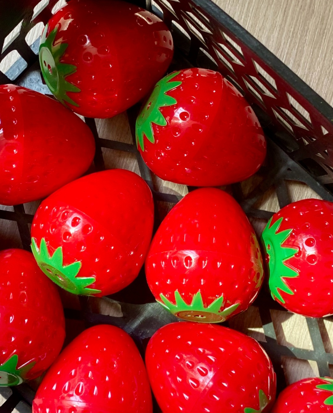 بالم لب توت فرنگی