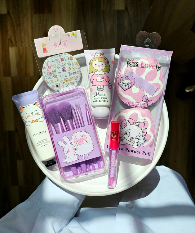 باکس کادو آرایشی