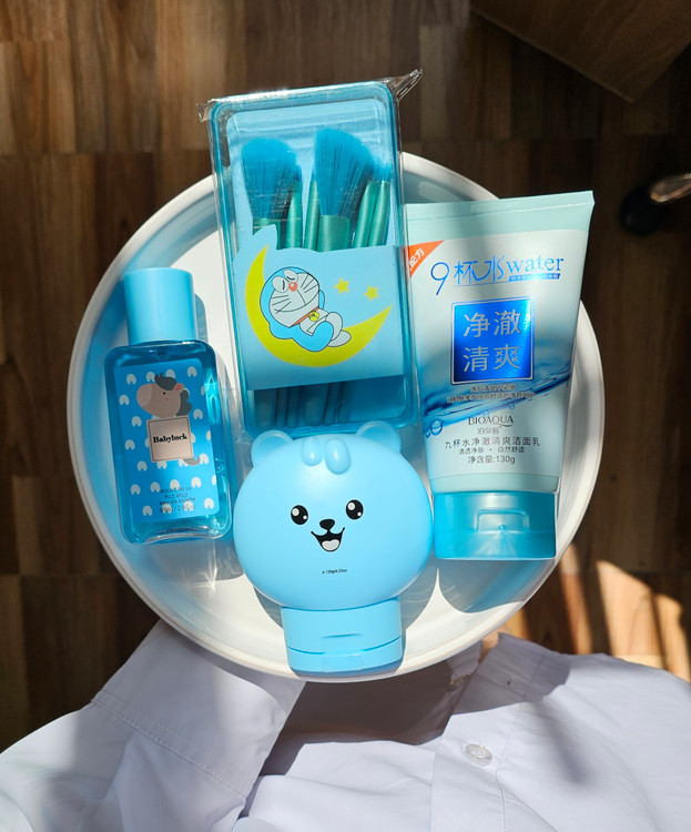 باکس کادو آرایشی