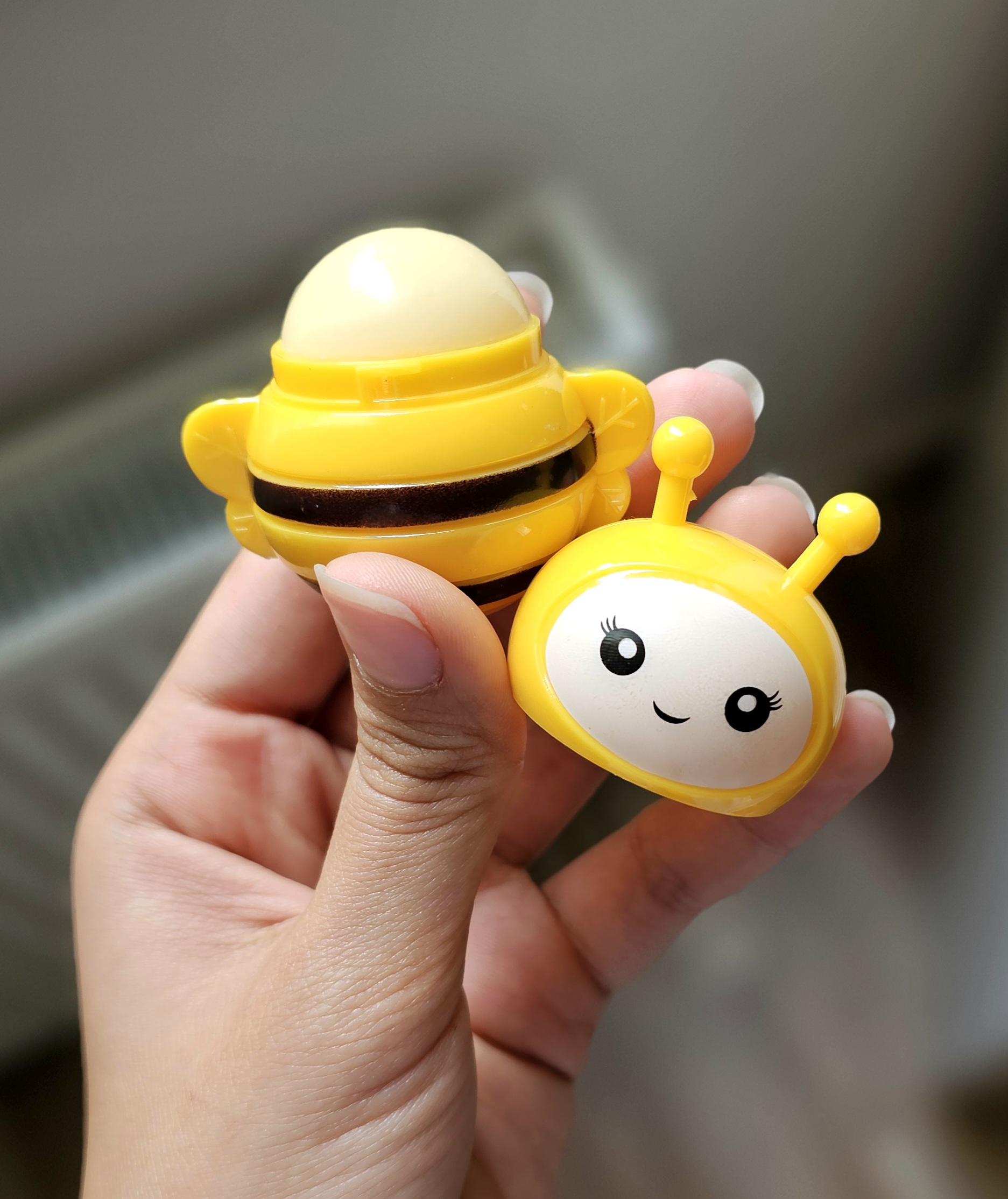 بالم لب مرطوب کننده