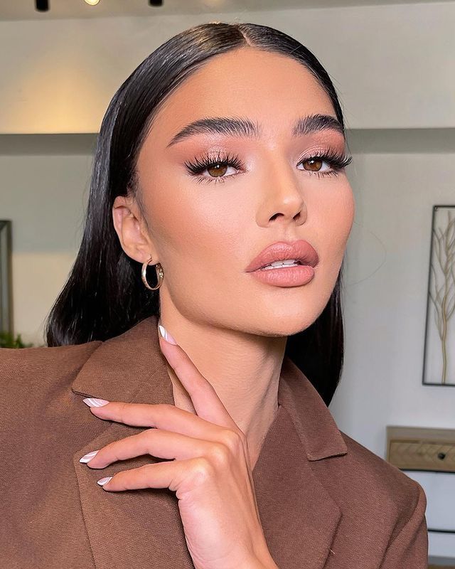 رژگونه sheglam