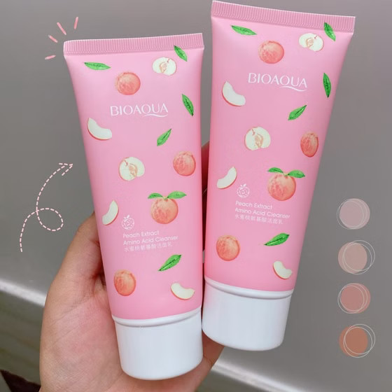 فوم شستشو هلو بیوآکوا