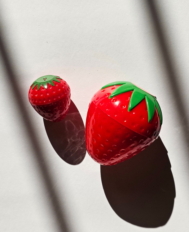 باکس آرایشی توت فرنگی