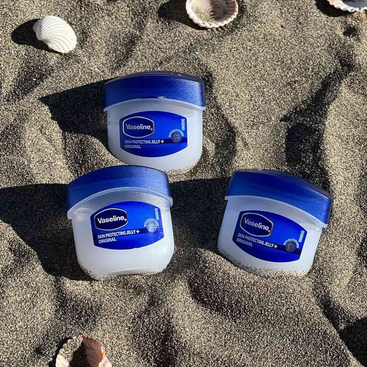 بالم لب وازلین