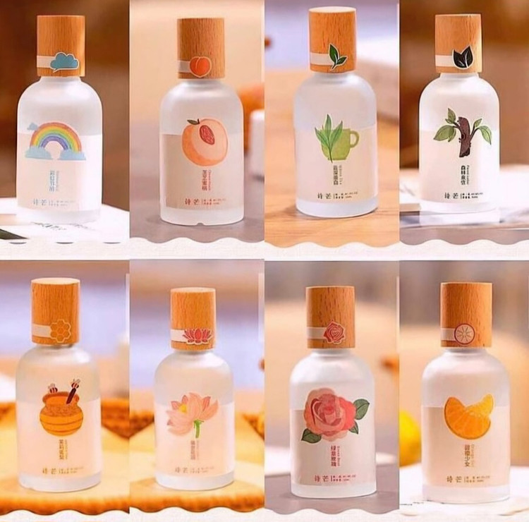 عطر بیکینی در چوبی
