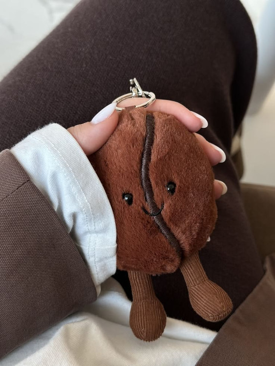 عروسک آویز قهوه