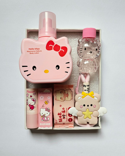 پک هدیه آرایشی هلوکیتی🎀